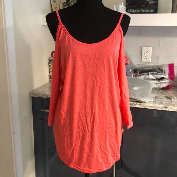 Fits 6- 8–10 Strappy Open Shoulder top - Picture 3 of 8